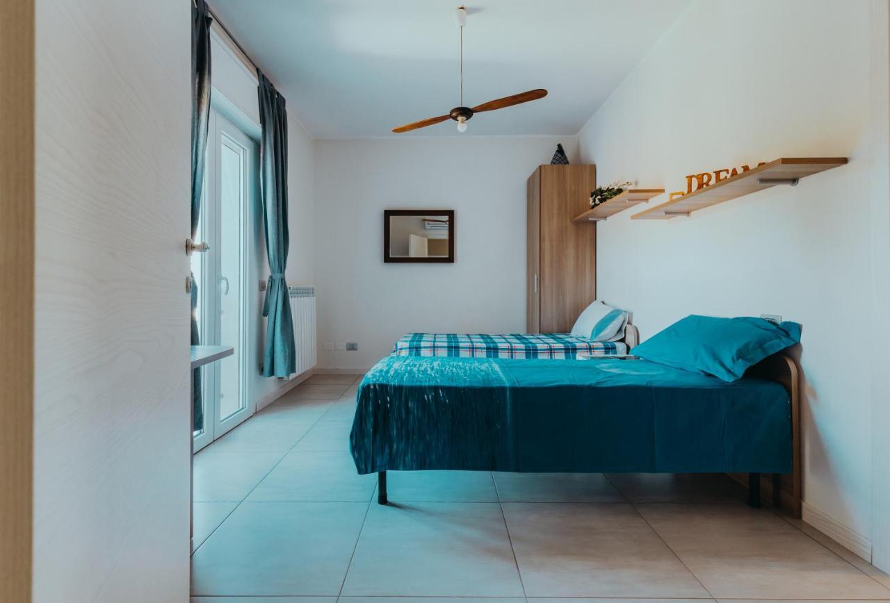 The Attico Apartment Padenghe sul Garda Luaran gambar