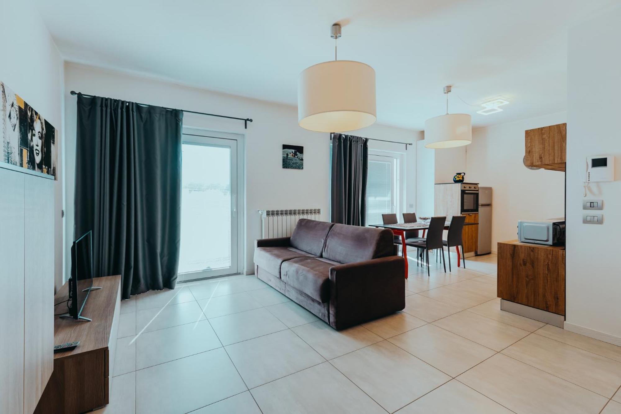The Attico Apartment Padenghe sul Garda Luaran gambar