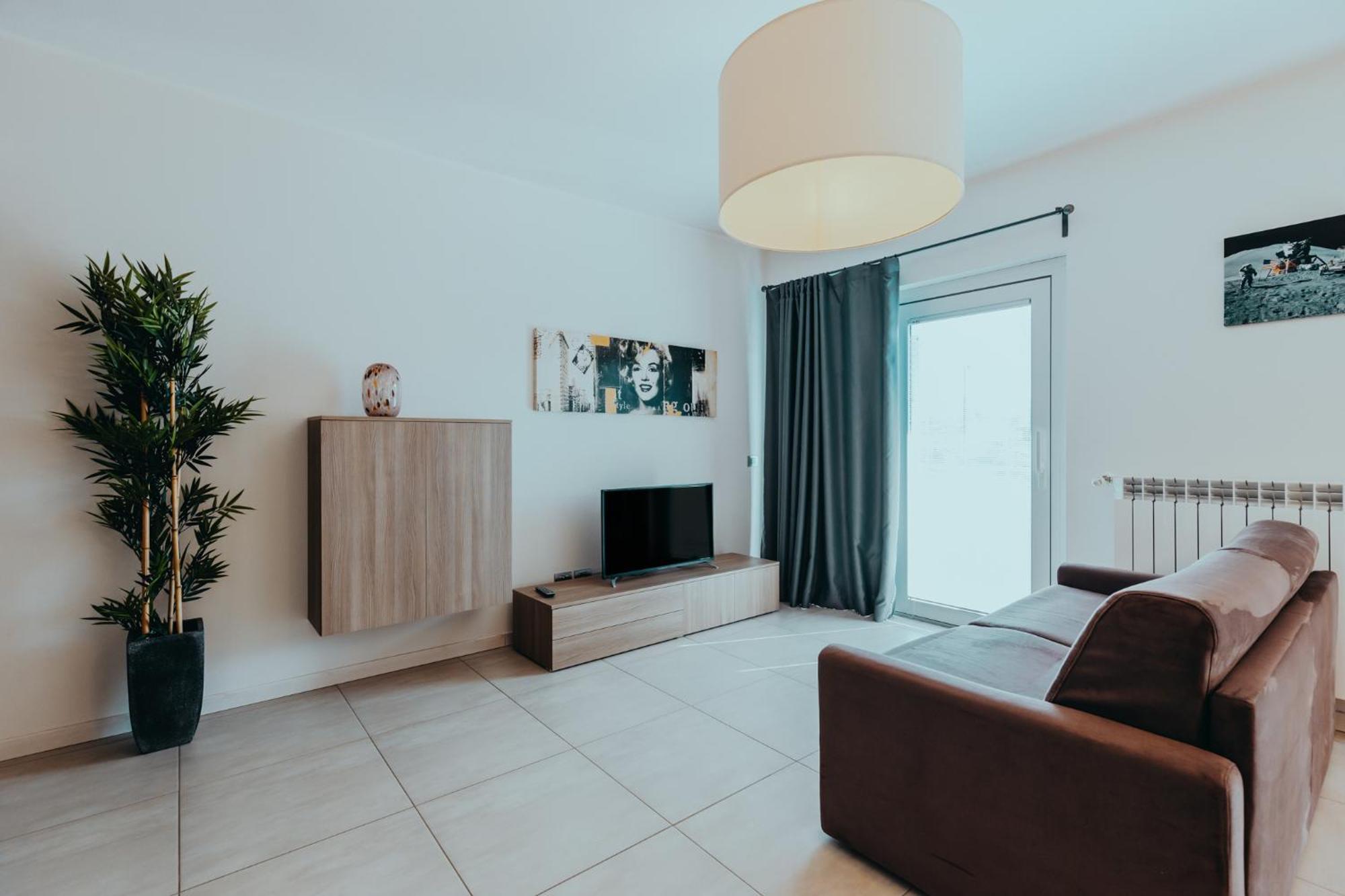 The Attico Apartment Padenghe sul Garda Luaran gambar
