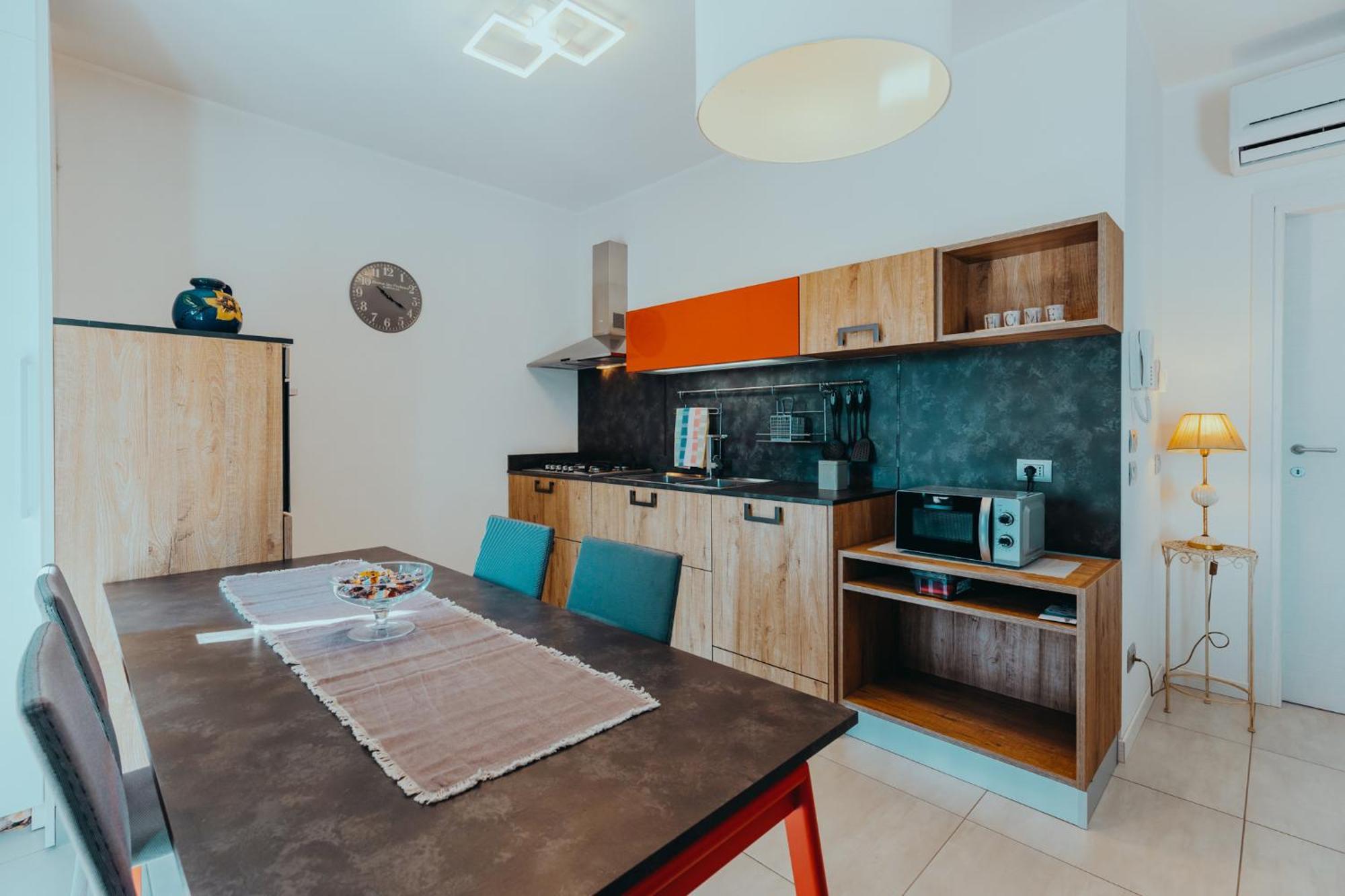 The Attico Apartment Padenghe sul Garda Luaran gambar