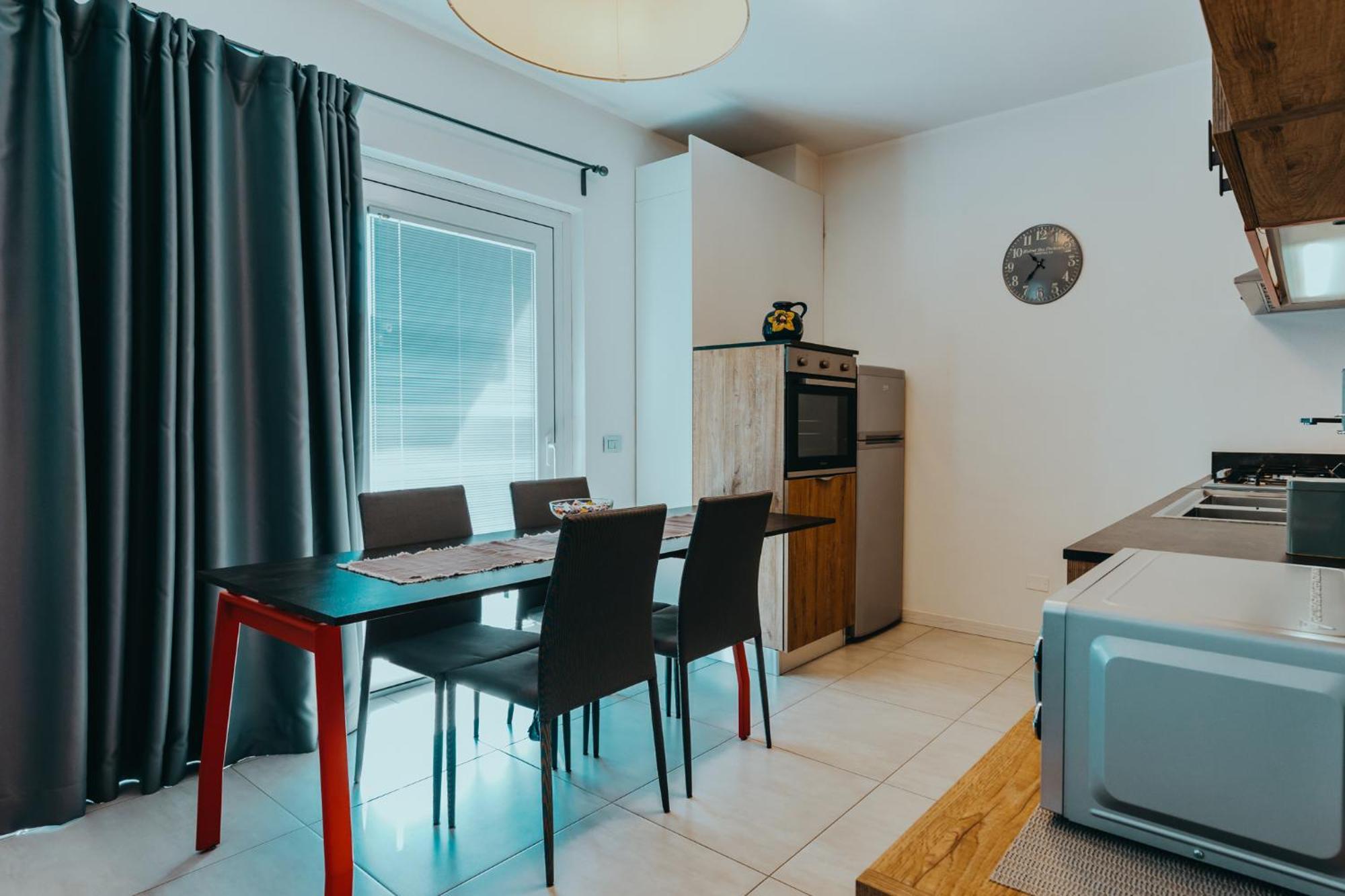 The Attico Apartment Padenghe sul Garda Luaran gambar
